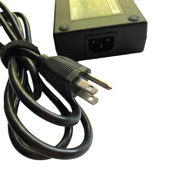 Chicony Laptop AC Adaptor MSI - Picture 6 of 9